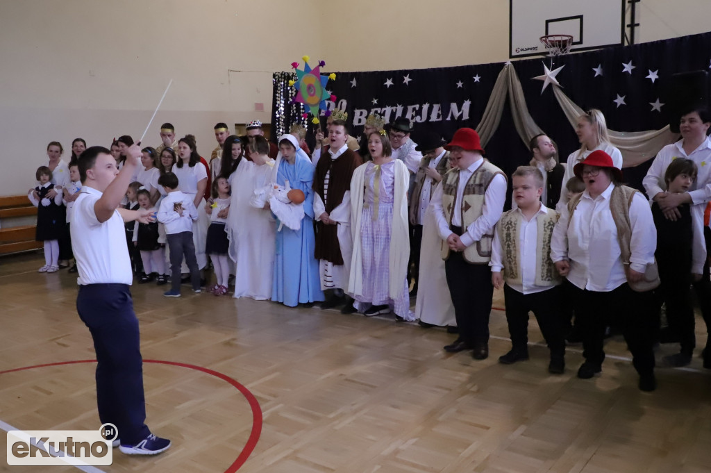 Hej kolęda, kolęda w Kutnie. Uczniowie Ośrodka nr 1 przygotowali jasełka