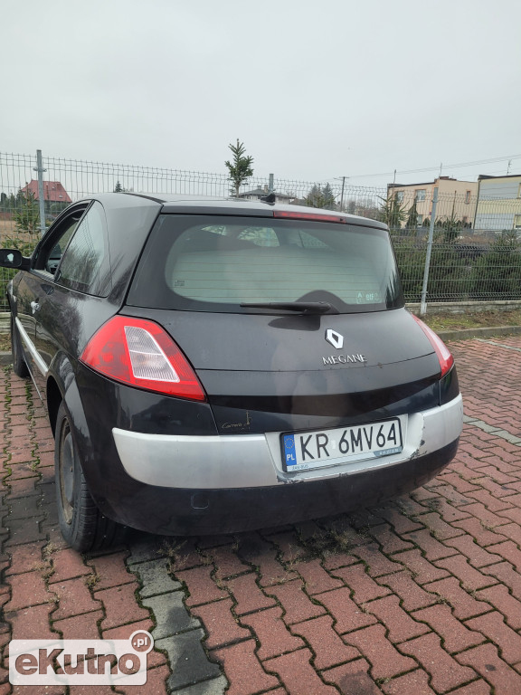 Wraki na kutnowskich parkingach