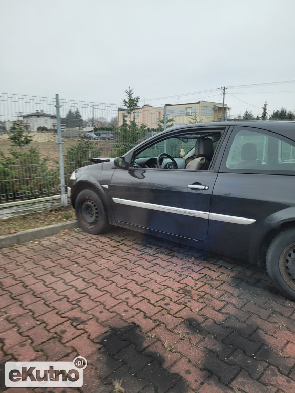 Wraki na kutnowskich parkingach