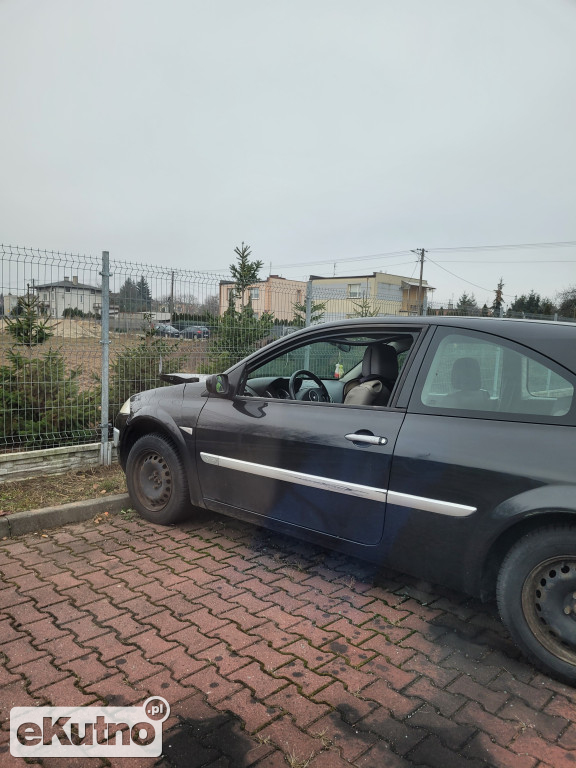Wraki na kutnowskich parkingach