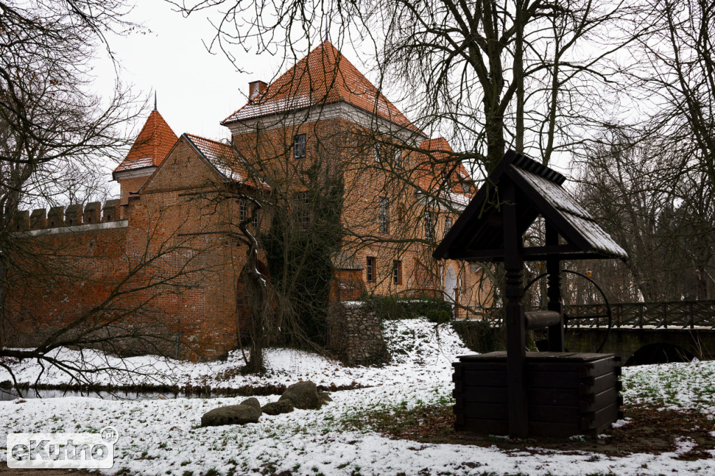 Zamek w Oporowie - gotycka perełka Łódzkiego