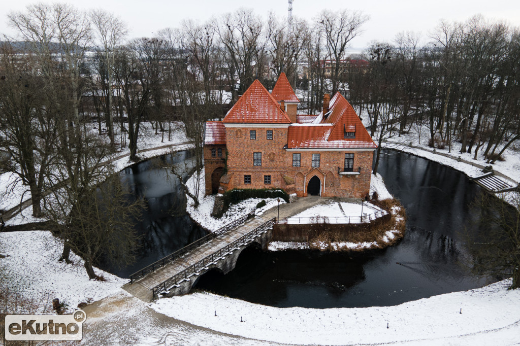 Zamek w Oporowie - gotycka perełka Łódzkiego