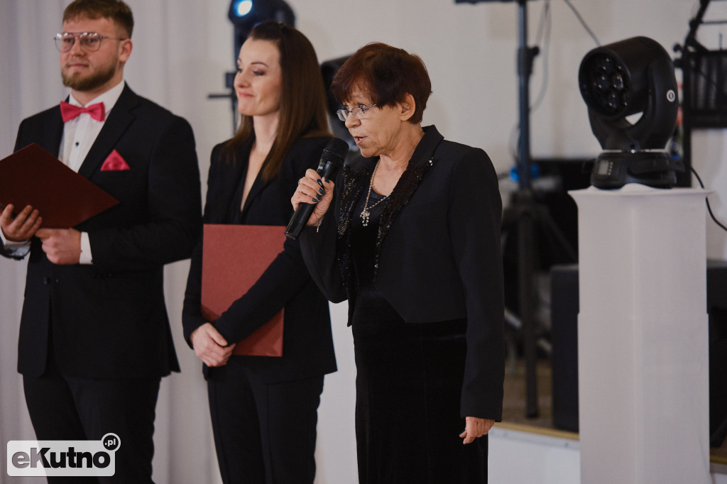 Bal pełen elegancji i wzruszeń