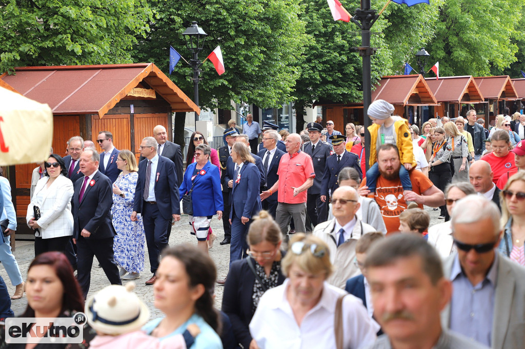 3 maja w Kutnie przed południem