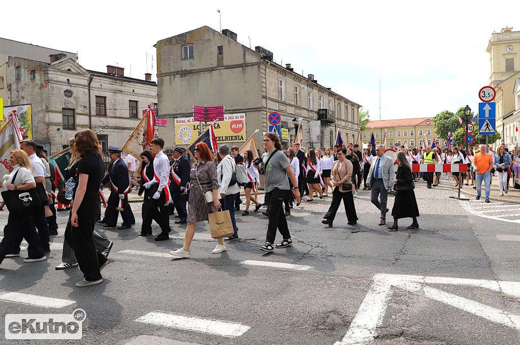 3 maja w Kutnie przed południem