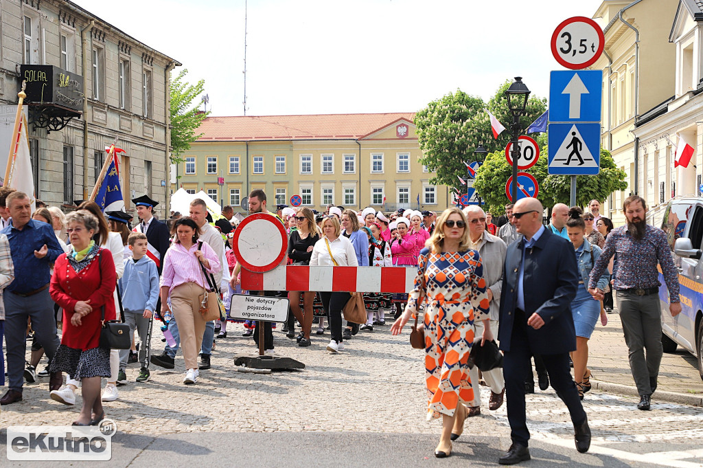 3 maja w Kutnie przed południem