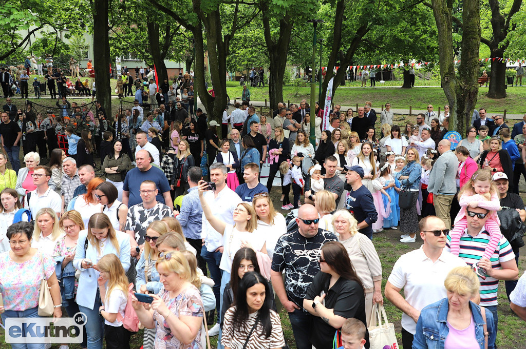 3 maja w Kutnie przed południem