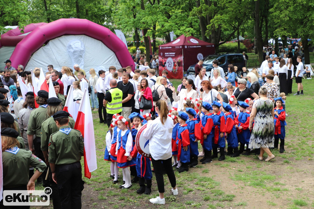 3 maja w Kutnie przed południem