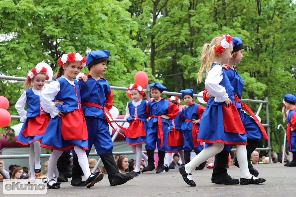 3 maja w Kutnie przed południem