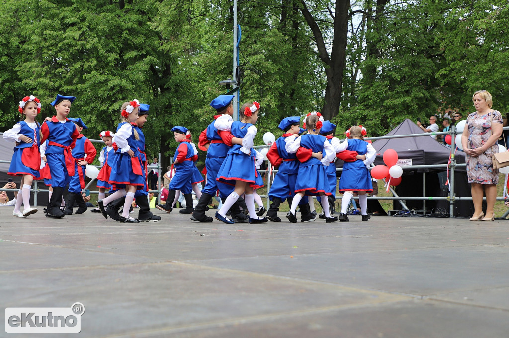 3 maja w Kutnie przed południem