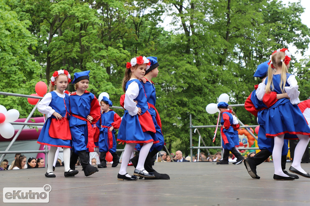 3 maja w Kutnie przed południem
