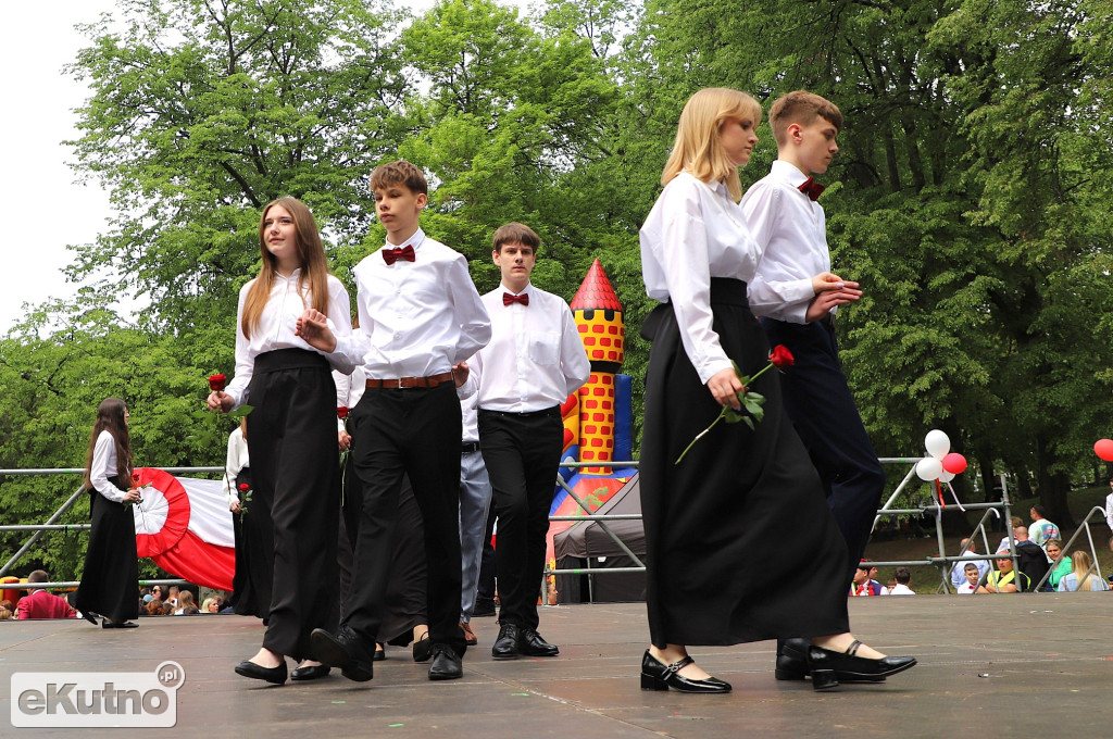 3 maja w Kutnie przed południem