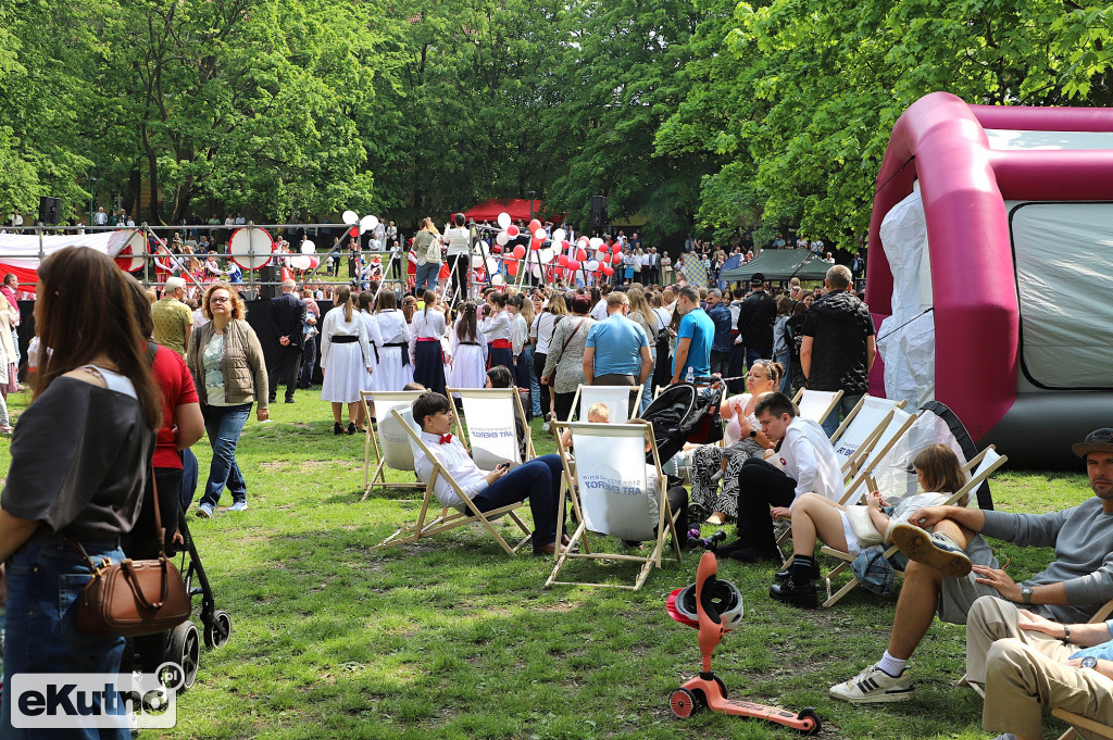 3 maja w Kutnie przed południem