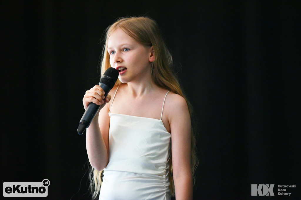 IV Festiwal Twórczości Niedorosłe piosenki