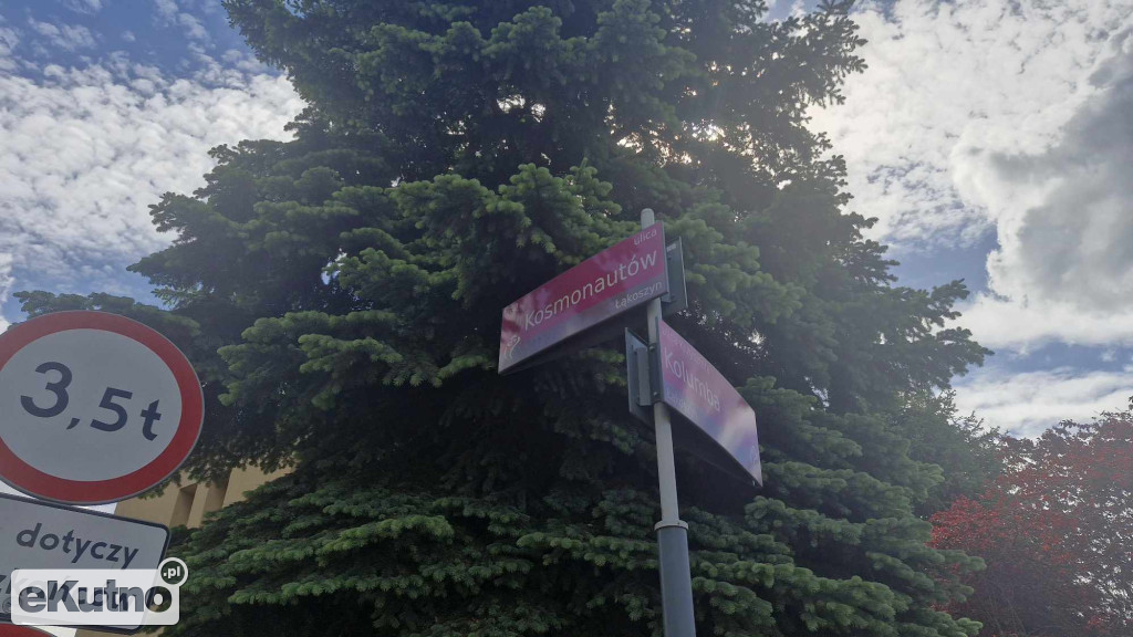 Ulica Kosmonautów w budowie