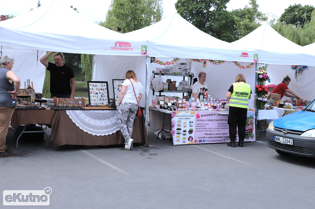 Piknik wśród róż w centrum Kutna