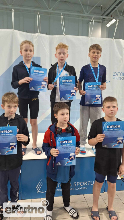 Zawody pływackie