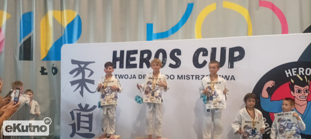 Judocy IPPON MDK Kutno z medalami
