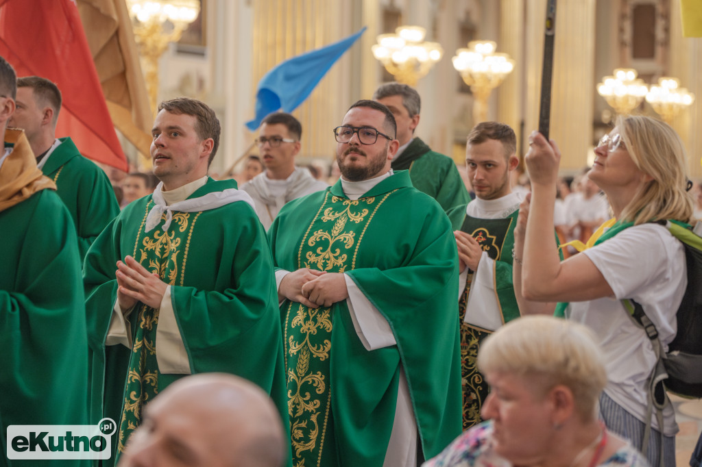 Dziękczynienie maturzystów i świadectwo żywej wiary