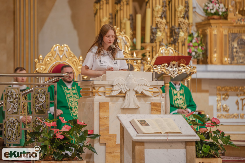 Dziękczynienie maturzystów i świadectwo żywej wiary