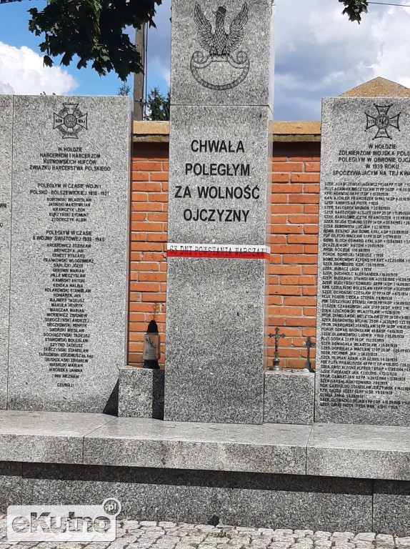 Pamięć i szarfy powstańcze
