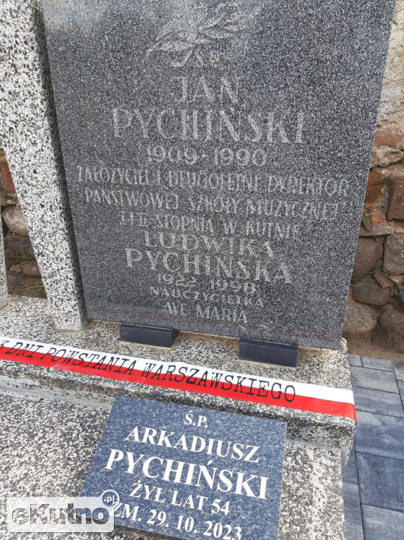 Pamięć i szarfy powstańcze