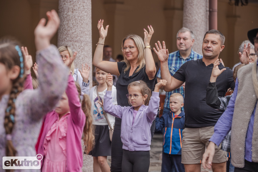 Jedna wielka rodzina