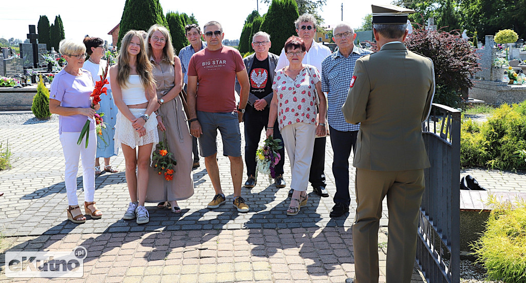 Chwile wspomnień przy grobie ks. Jana Sposoba