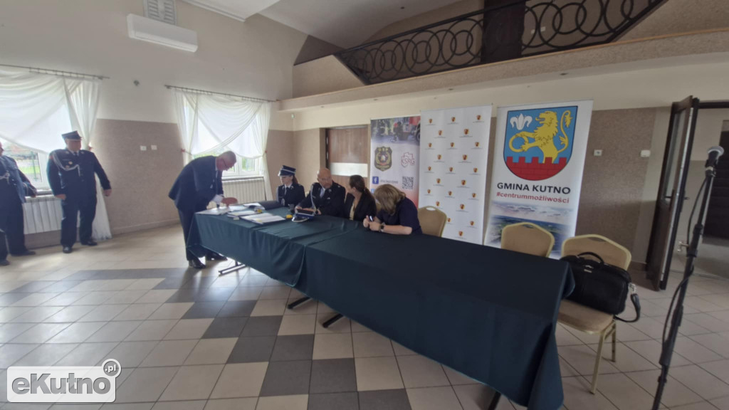 Podpisanie umów w Leszczynku