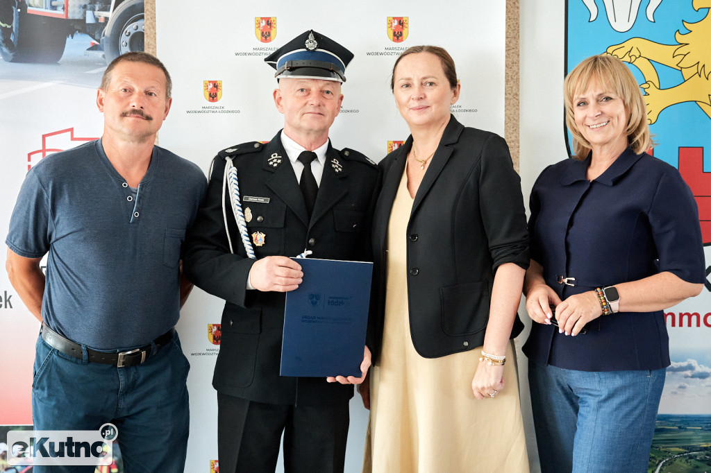Podpisanie umów w Leszczynku