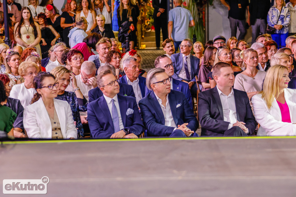 Otwarcie 51. Święta Róży i pokaz Ulotność