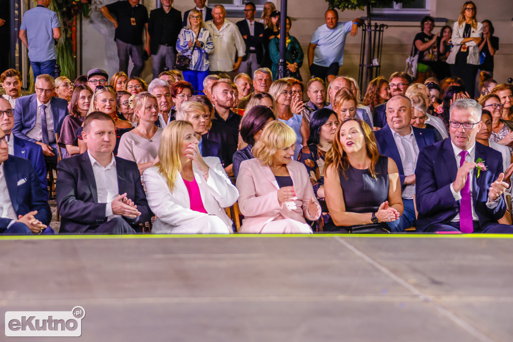 Otwarcie 51. Święta Róży i pokaz Ulotność