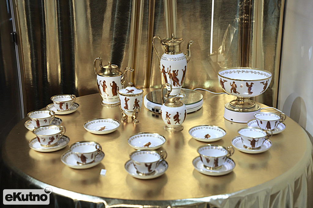 Wystawa porcelany w Pałacu Saskim