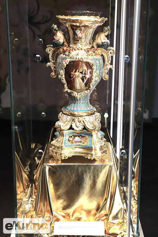 Wystawa porcelany w Pałacu Saskim