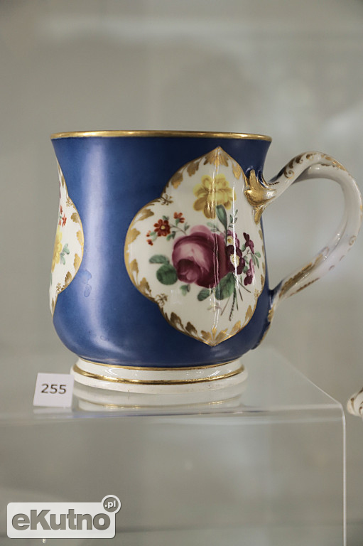 Wystawa porcelany w Pałacu Saskim