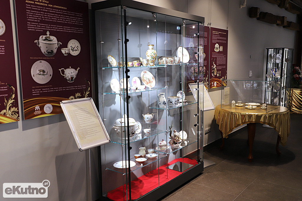 Wystawa porcelany w Pałacu Saskim