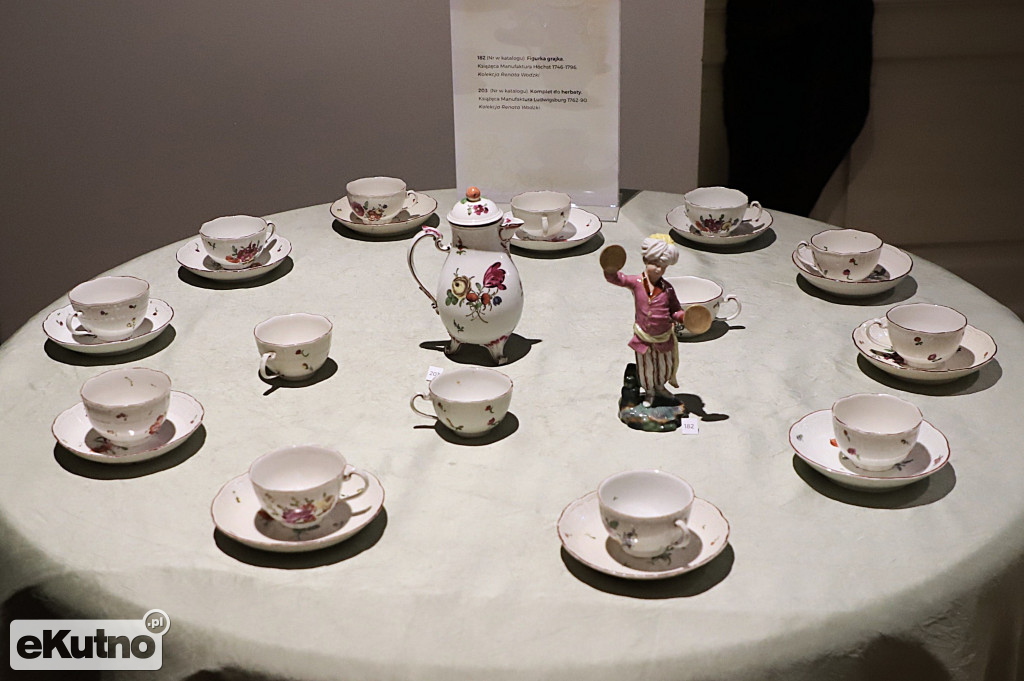 Wystawa porcelany w Pałacu Saskim