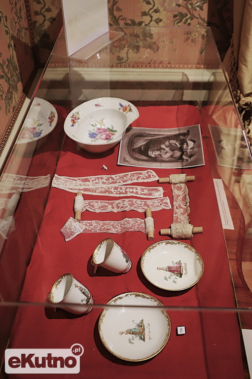 Wystawa porcelany w Pałacu Saskim