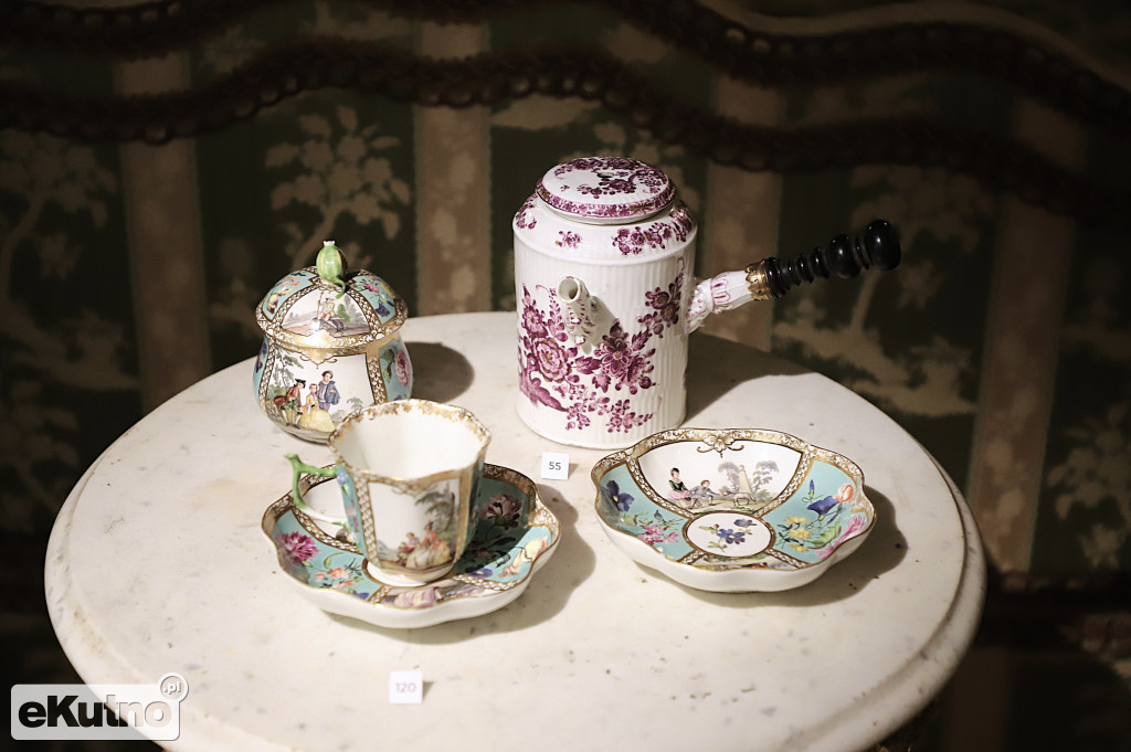 Wystawa porcelany w Pałacu Saskim