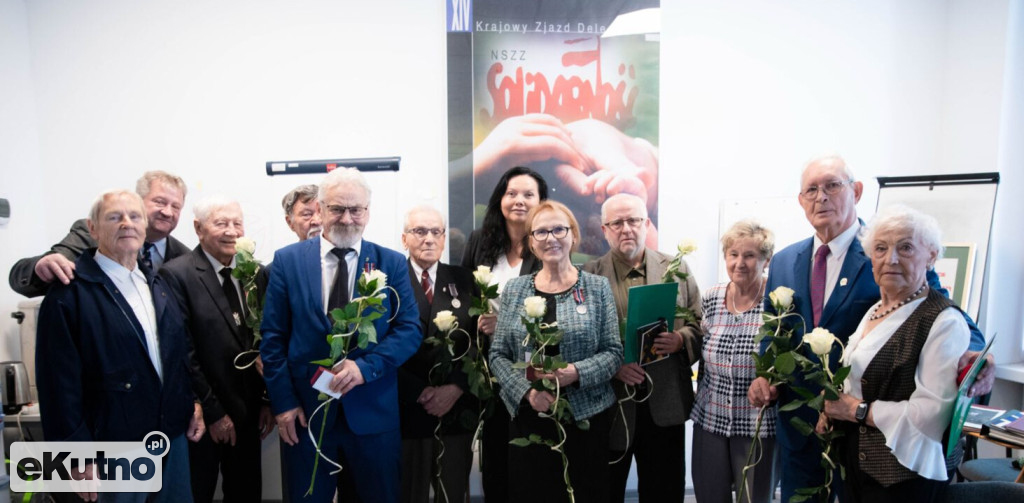 Członkowie Związku Sybiraków z Kutna odznaczeni