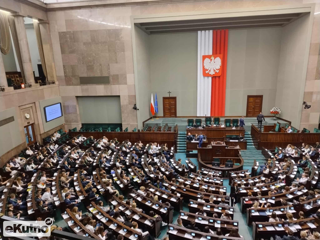 Uczniowie Czwórki w Sejmie Dzieci i Młodzieży