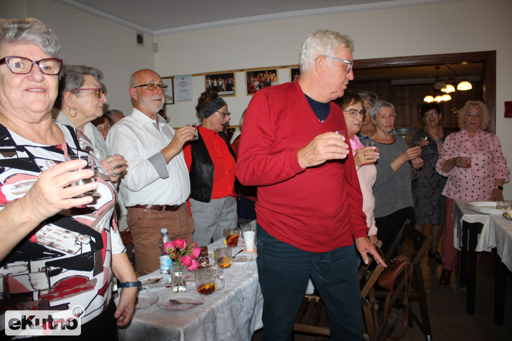 Ich młodość zatrzymała się na 80.