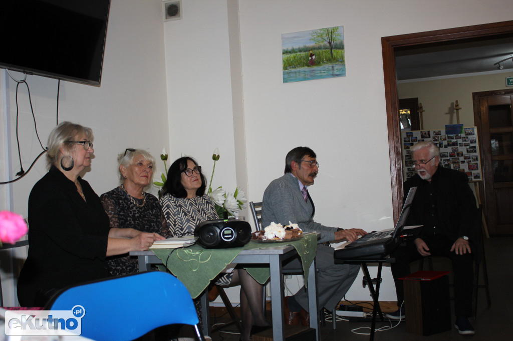 Ich młodość zatrzymała się na 80.