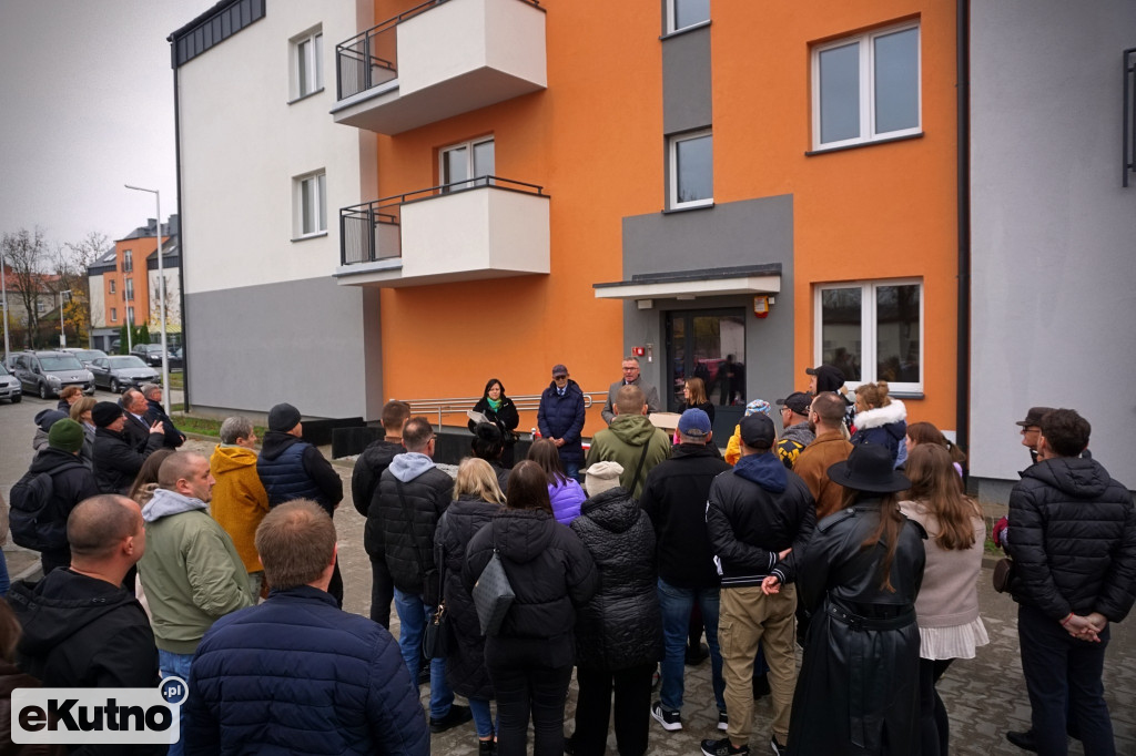 Zamieszkają przy ul. Siemiradzkiego