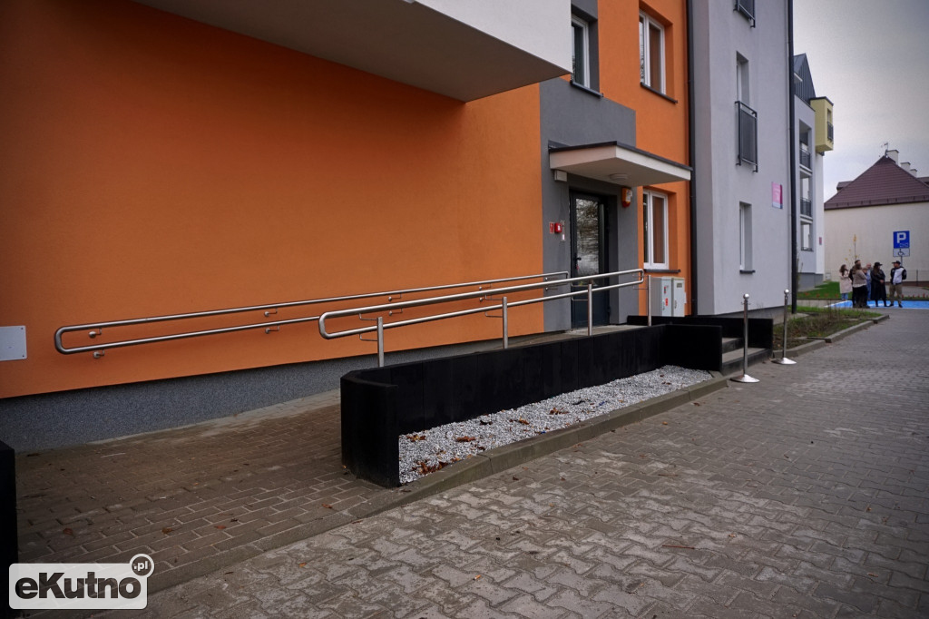 Zamieszkają przy ul. Siemiradzkiego