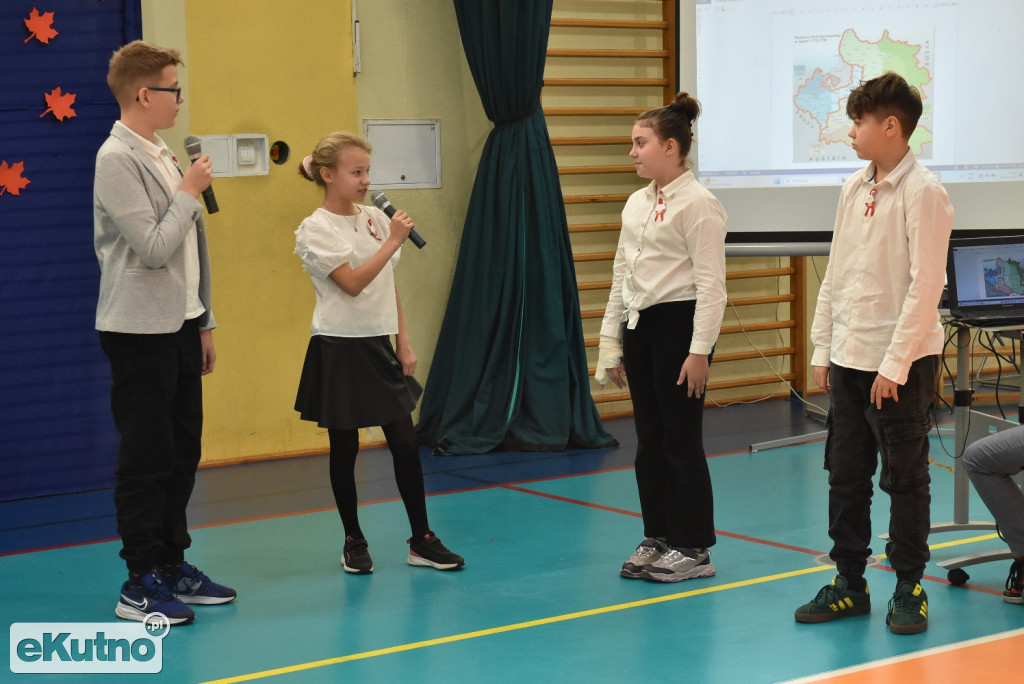 Obchody Święta Niepodległości w Szóstce