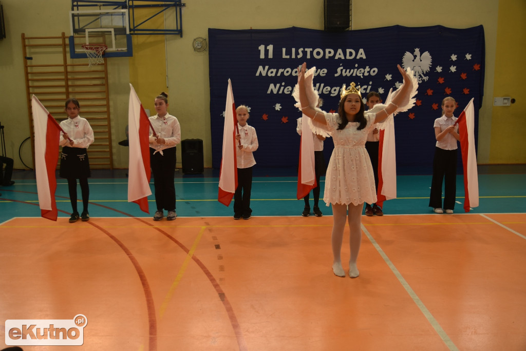 Obchody Święta Niepodległości w Szóstce