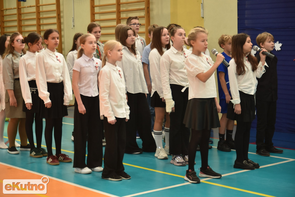 Obchody Święta Niepodległości w Szóstce