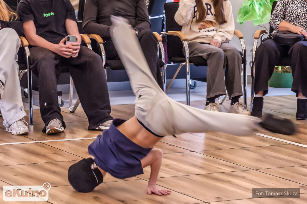  IV Wojewódzki Amatorski Konkurs Tańca Solowego