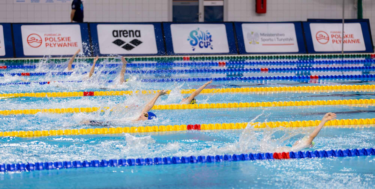 Młodzi pływacy z Kutna z medalami